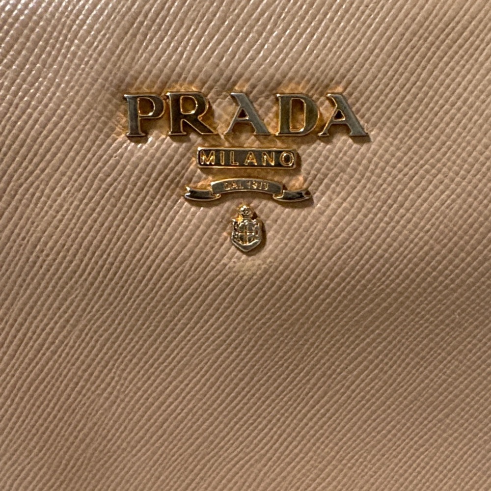 Prada Nude Leather Zip Wallet - Picture 2 of 16